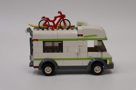 LEGO&reg; City 7639 Camper Complete Built W/Instructions Damaged! Please Read!