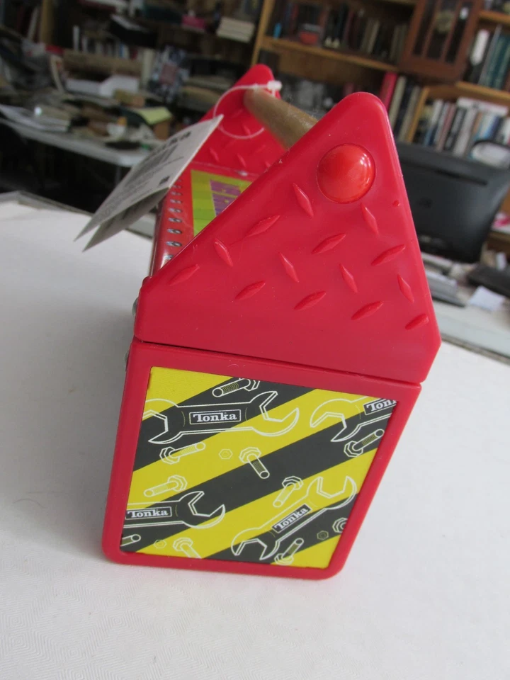 Caja de herramientas Tonka 2004 lata, aunque tipo Tonka camión lata Tonka juguetes mango de madera Foto 4 de 4
