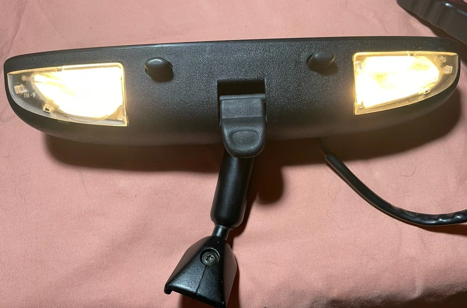 Luces de mapa de espejo retrovisor interior Pontiac Aztek Buick Century OEM E11 015315 Foto 2 de 4