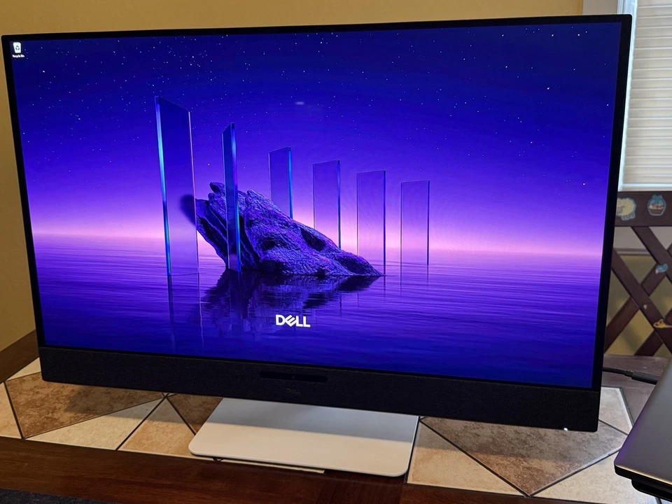 Dell 32 Inch Plus 4K QD-OLED Monitor Model S3225QC - 120Hz. 3D Built-In Speakers - Image 2 of 4