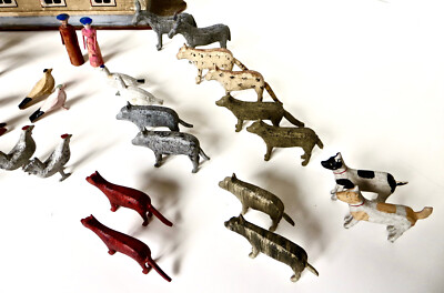 Late 19th Century Flat Bottom Toy Noah's Ark with 34 Figures