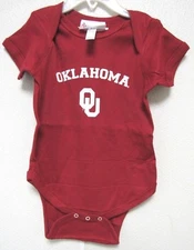 NCAA Oklahoma Sooners Crimson Lap Shoulder 1 Pc Logo #39 Two Feet Ahead 