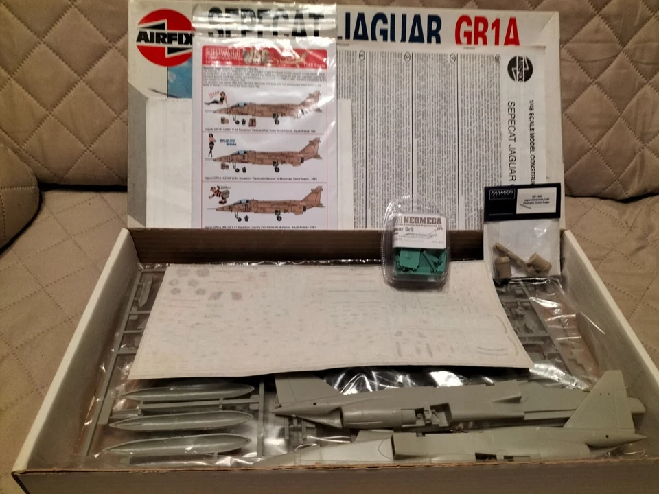Airfix Sepecat Jaguar GR1A + Paragon + Neomega + Decals Gulf War  1/48 - Immagine 2 di 4