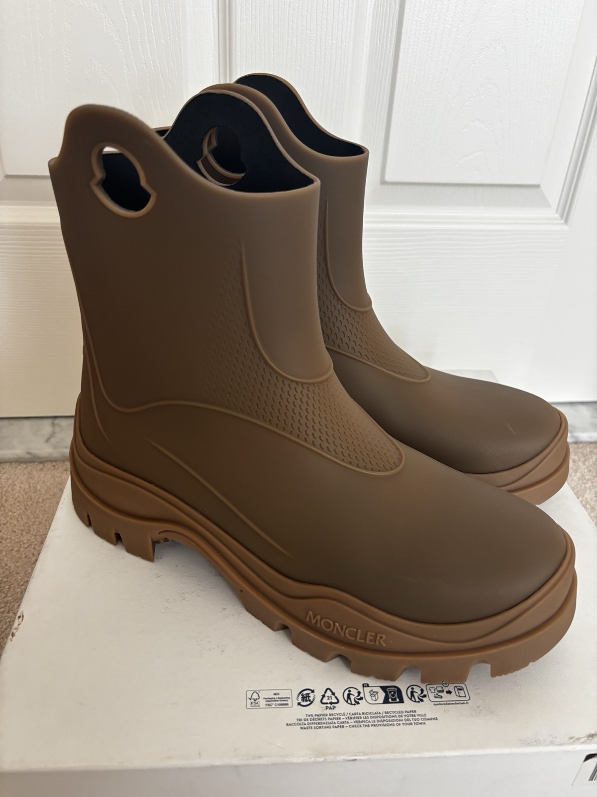Moncler Misty Waterproof Rubber Rain Boots Size 41 Black-image