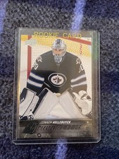 2015-16 Upper Deck - Young Guns Connor Hellebuyck #214 (RC)