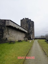 PHOTO  CAERPHILLY CASTLE (7) CONSTRUCTED BETWEEN 1268 AND 1271 BY GILBERT DE CLA