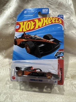 Hot Wheels NEOM McLaren Track Aces 4/5 Formula E GEN3 194/250 Orange/Black