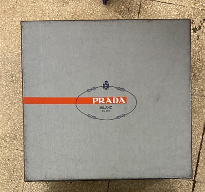 scatola PRADA scarpe 33x31x12 - Main Image
