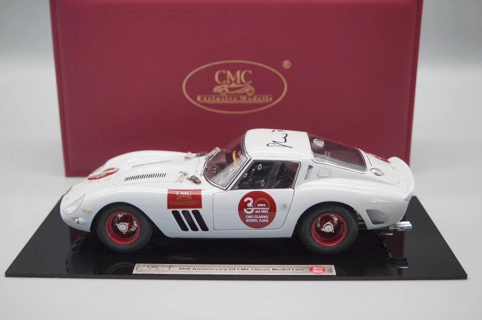 1:18 CMC M-288 Ferrari 250 GTO '30th ANNIVERSARY of CMC' in GREY '30 Jahre CMC' - Bild 2 von 4