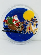 Peggy Karr Christmas Santa Claus Sleigh Round Fused Glass Art Plate 8"