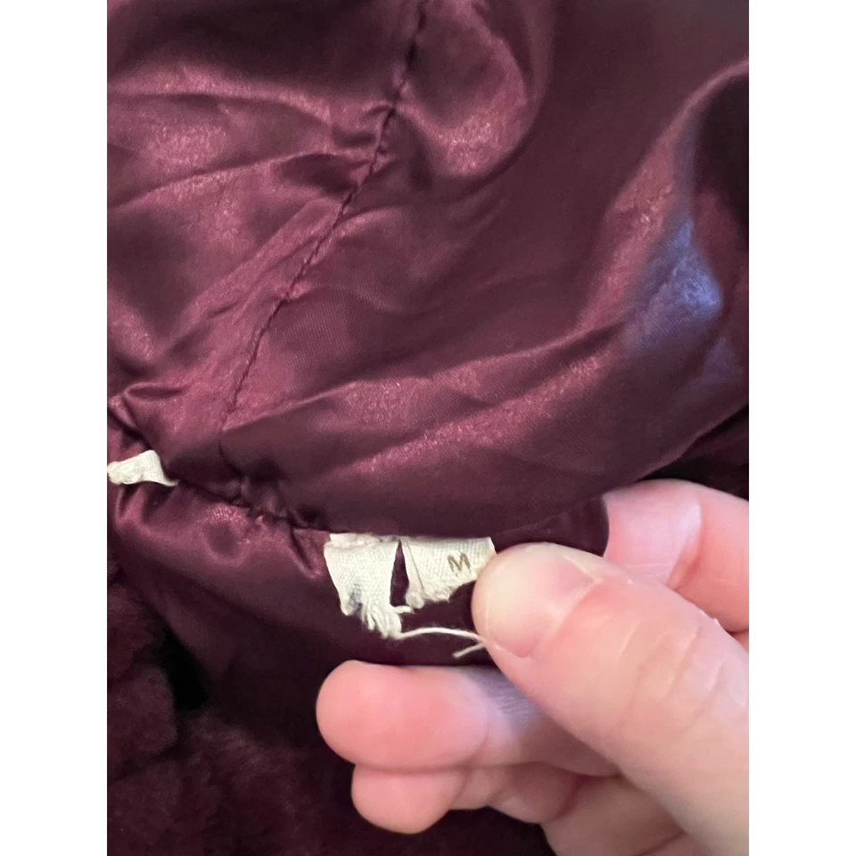 Abrigo para mujer Soft Surroundings púrpura vino imitación piel con capucha Calais frente a presión M Foto 4 de 4