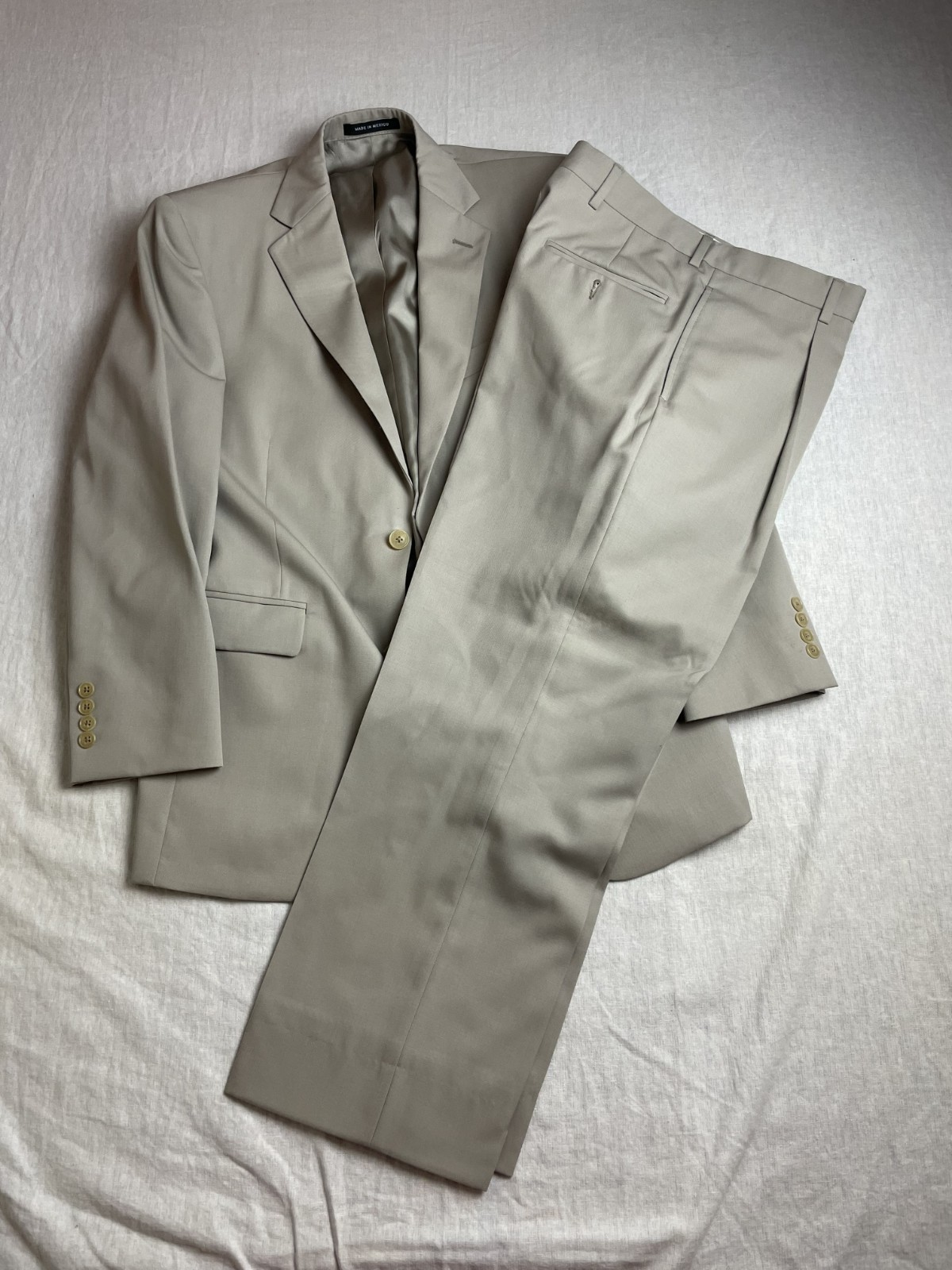 Vintage 90s Perry Ellis Portfolio Beige Mens 38S-32W Worsted Wool Formal Suit
