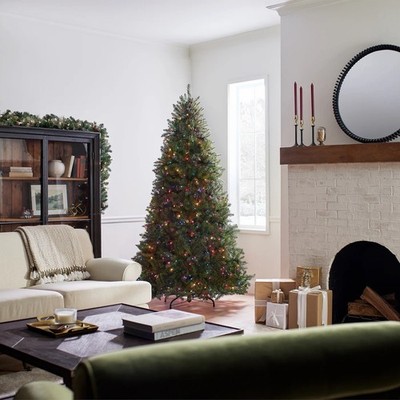 National Tree 7.5ft Dunhill Fir Hinged Artificial Christmas Tree   New, Open Box