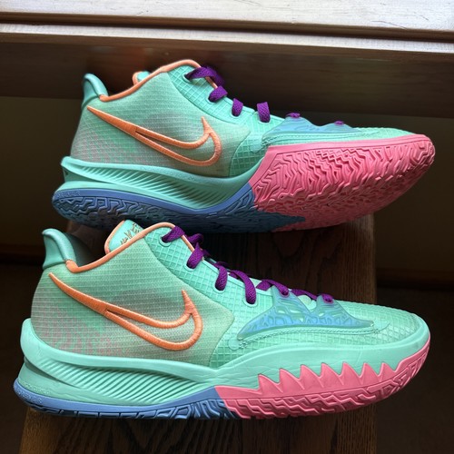Kyrie 4 Low 'Keep Sue Fresh' Green Glow Sneakers men's size 11.5 - Picture 1 of 8