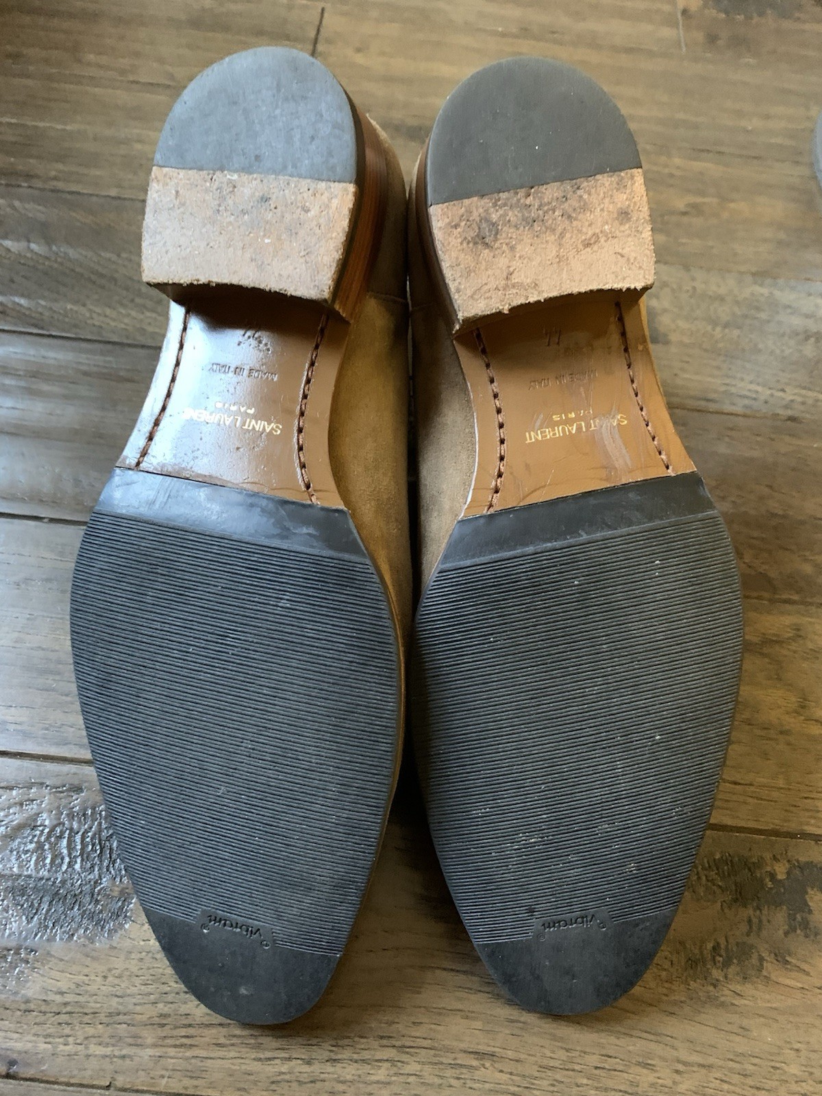 Saint Laurent Paris Wyatt 30 Chelsea nuovo Sigaro taglia 44 11 suole Vibram