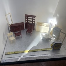 Vintage Marx Plastic Dollhouse Furniture 1950s/60s Kitchen Bedroom People Lot 11