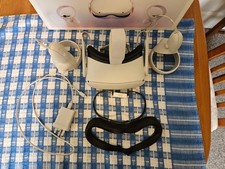 Meta/Oculus Quest 2 VR Headset with Controllers & PC Link Cable with Charging