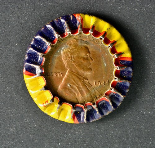 LOT-Dad's Root Beer Cap/Penny + 5 World War 1 &2 Era Political/Economic Pinbacks - Picture 4 of 12