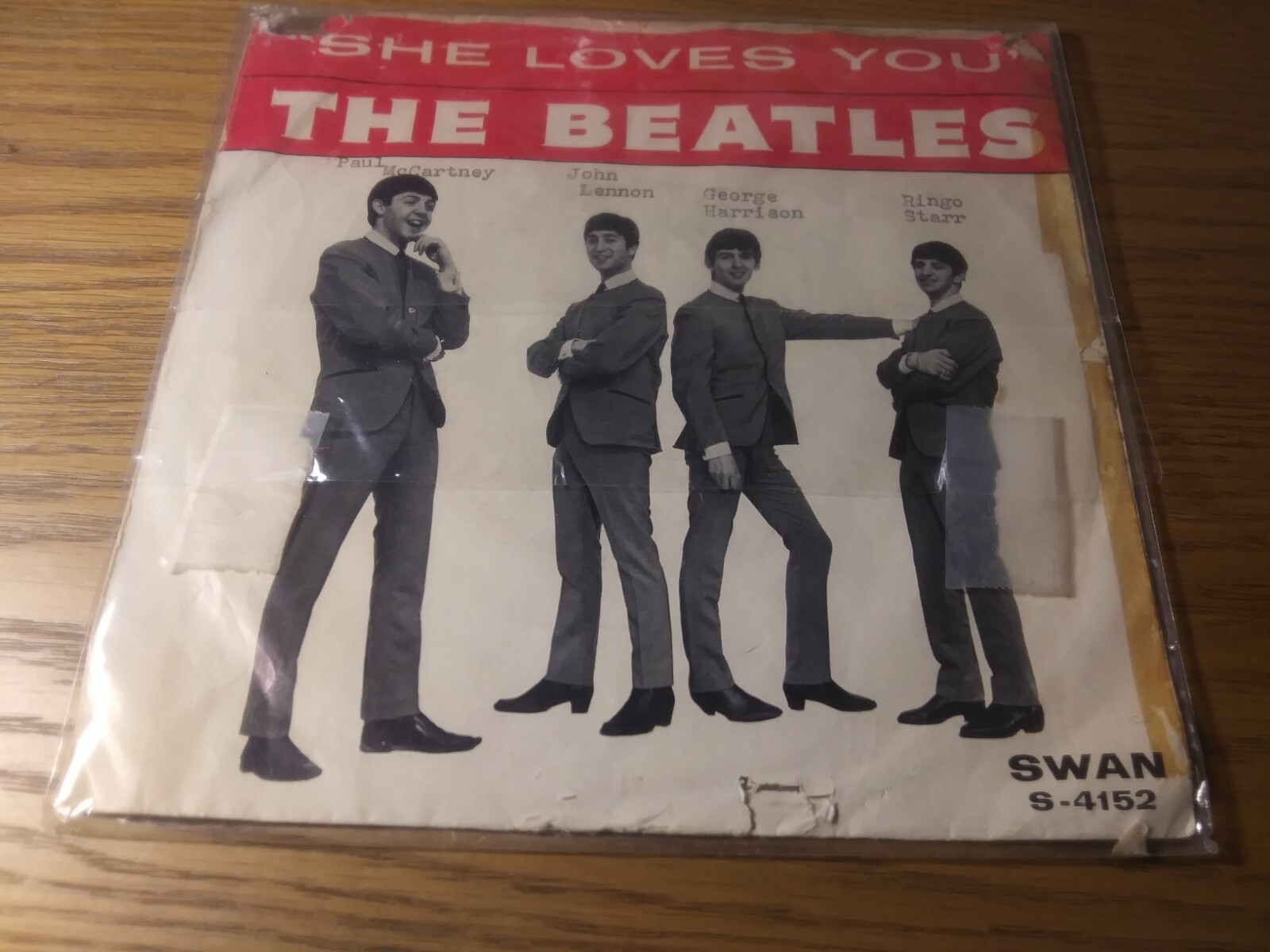 The Beatles US 45 Swan S-4152 SHE LOVES YOU / I'LL GET YOU W/Picture Sleeve!