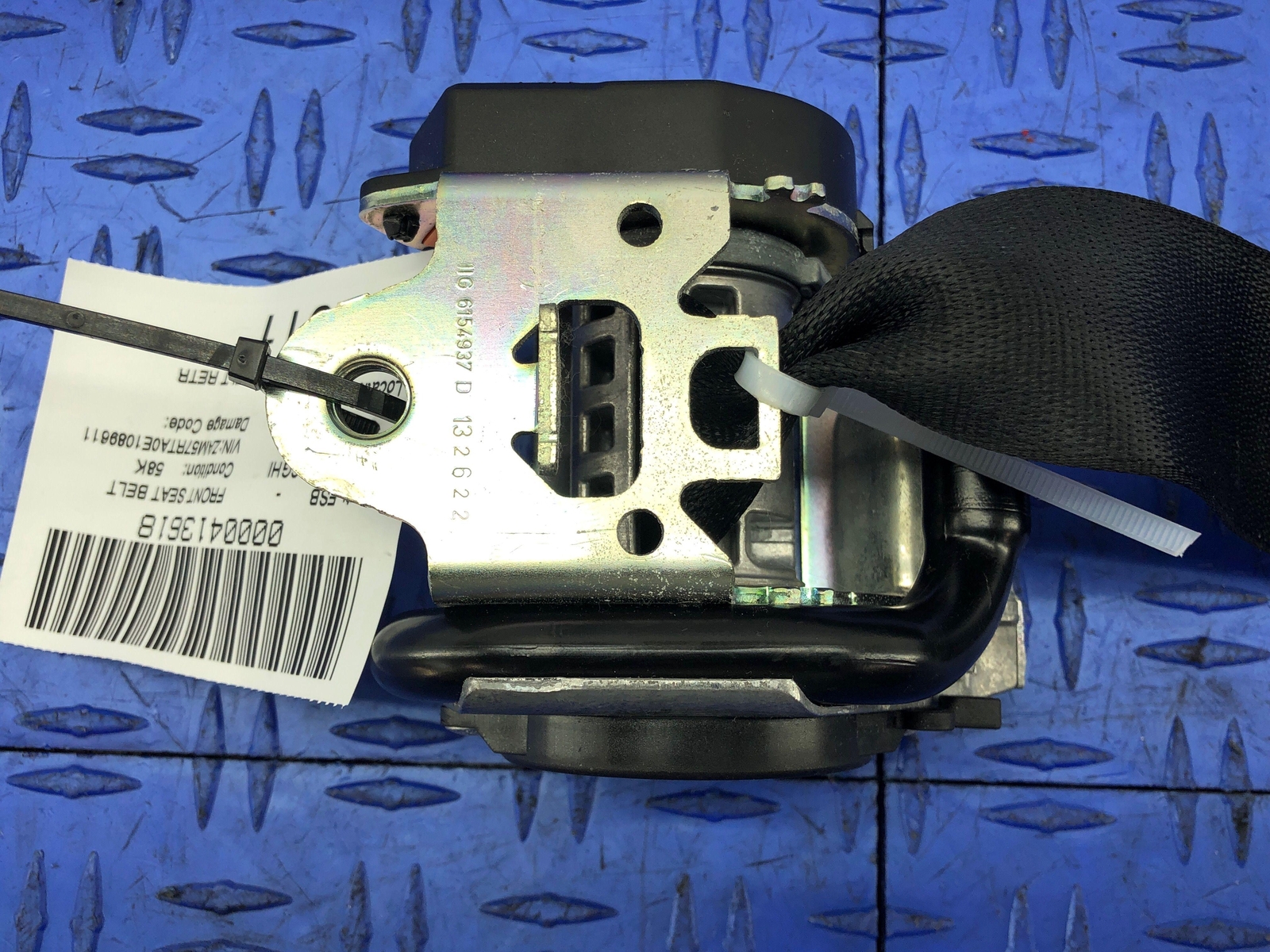 2014-2017 MASERATI GHBILI M157 FRONT LEFT SEAT BELT RETRACTOR BLACK 6270017342