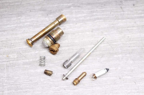 Vergaser Restteile Divers Einspritzdüsen Suzuki VS 800 GL Intruder VS52B 92-00