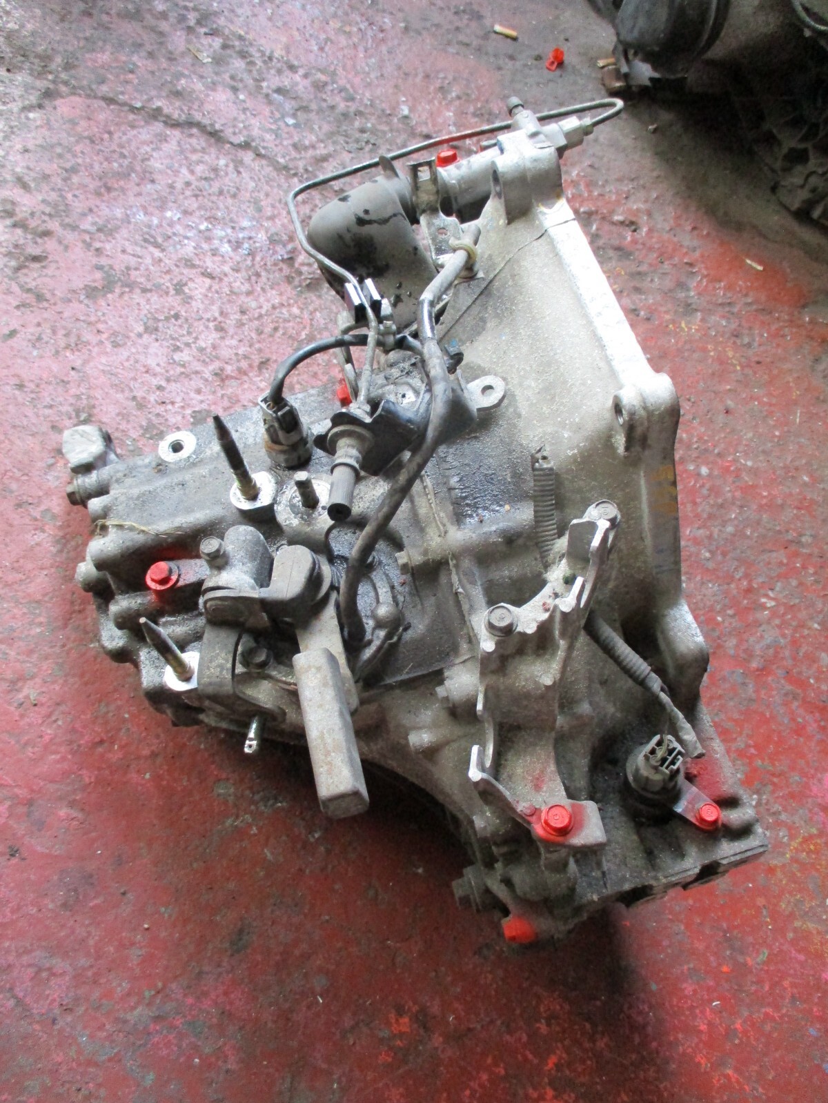 Honda Jazz Gearbox SWLM 2096588 1.3L 5 Speed Manual 1339c Petrol 5 Door
