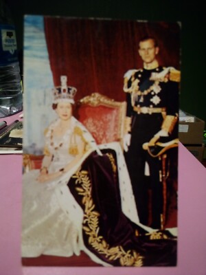 Queen Elizabeth II prince phillip United Kingdom royalty 1959 crown 