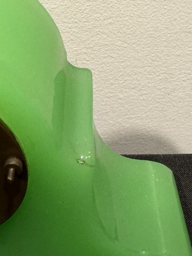 Uranium Jadeite Opaline Clock - Picture 9 of 10