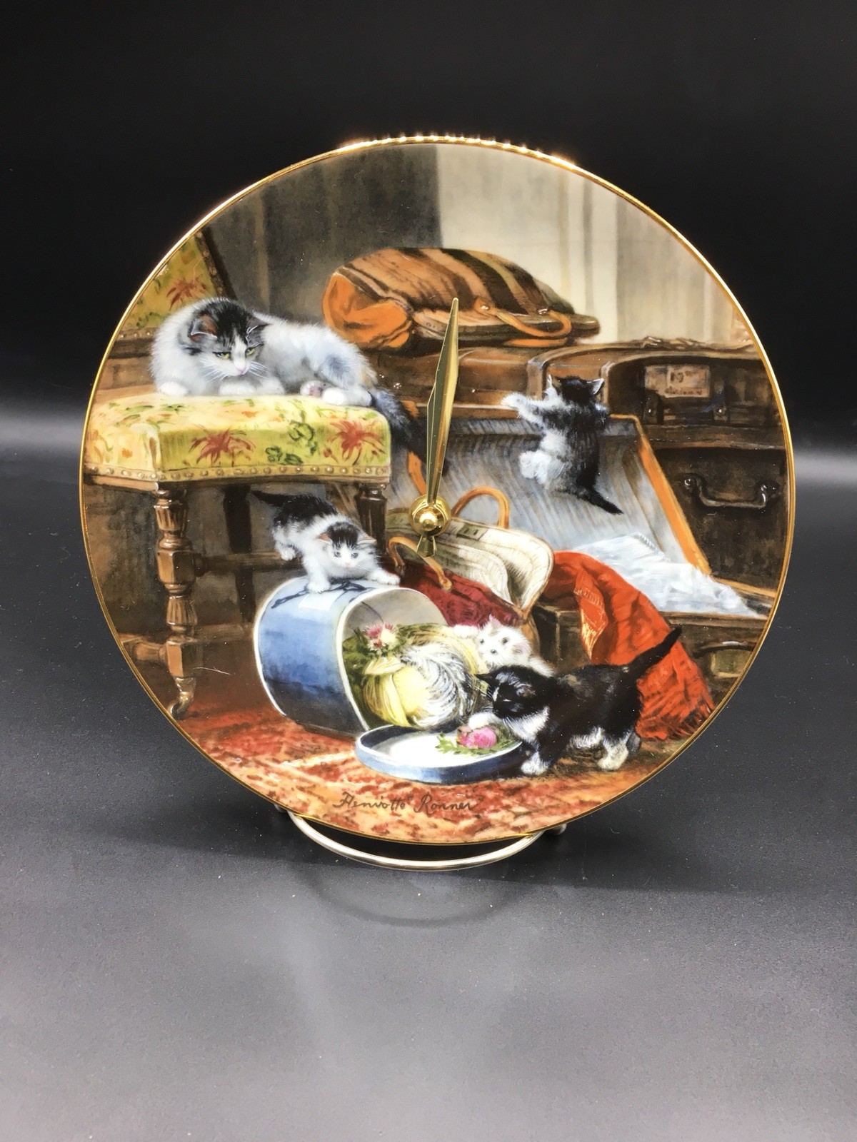 Kittens At Play 8 1/2 Inch Clock !!