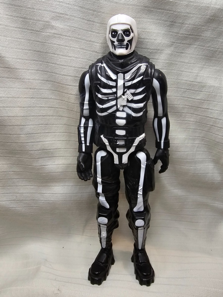 Fortnite Epic Games Black Skeleton Trooper 2019 12