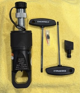 ENERPAC NC2432 Hydraulic Nut Cutter 10,000 PSI Capacity 15 Ton FAST SHIPPING