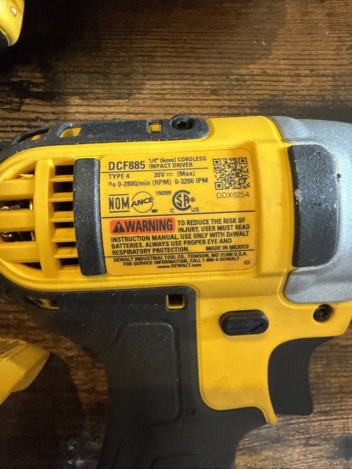 Dewalt 20 V Max Drill Driver Impact Combo Set Of 2 Tools Only New DCD771 DCF885 - Image 4 of 4