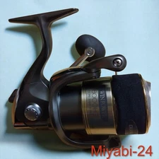 Shimano Twin Power 8000PG Spinning Reel with Black & Gold Spool Used