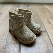 NWOB Cat  Jack Gold Glitter Boots Toddler Girl Size 5