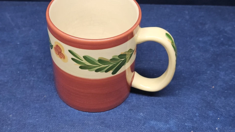 Caneca de café Southern Living At Home cerâmica "Memórias de Natal" por Gail Pitman - Imagem 2 de 4