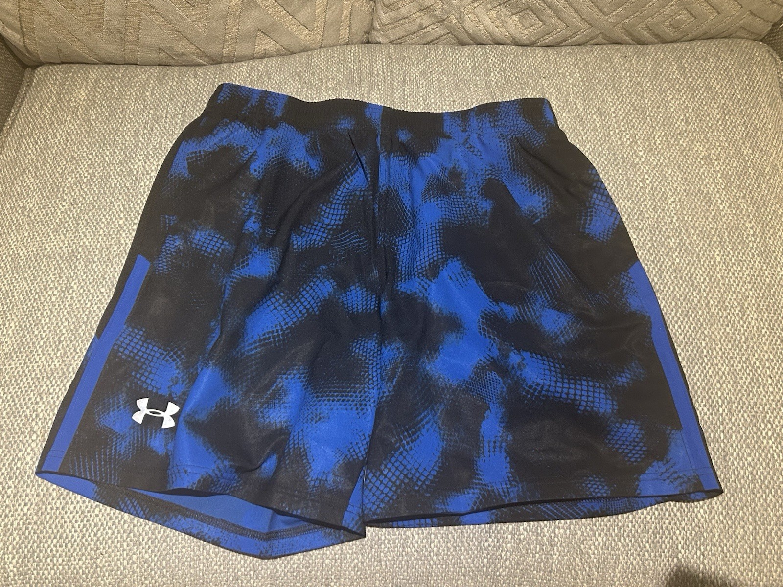 Under Armour HeatGear Swim Shorts Mens Large Blue Black Pattern Gym Beach RRP£45