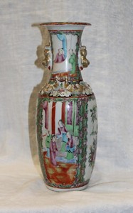 19th Century Chinese Famille Family Rose/Medallion Vase Birds Flowers