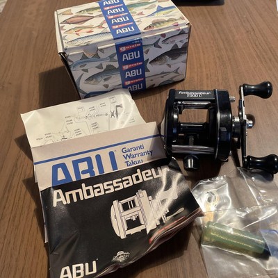 Mint Fishing Reel Bait casting ABU Ambassadeur 2000c Ambassador 