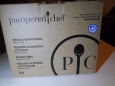 PAMPERED CHEF BREAKFAST SANDWICH MAKER~#2634~MICROWAVE SAFE NEW