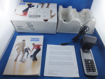 Original Nokia 6021 Schwarz  Volkswagen Autotelefon 3C0051703A Simlockfrei OVP