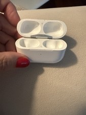 Apple AirPods Pro 1st first Generation with Charging case Holds Battery A2084