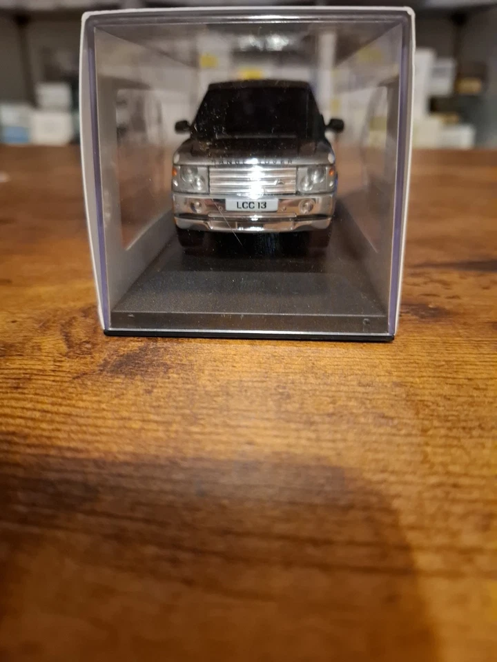 Vanguards VA09606 Members Exclusive Range Rover Chrome - No. 166 of 700 - Image 4 of 4