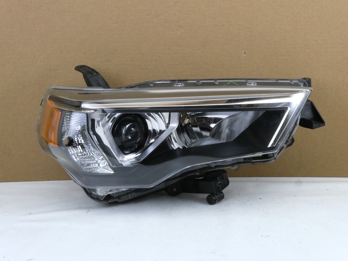 DMG! 2021 2022 2023 Toyota 4Runner Headlight Right Passenger Side