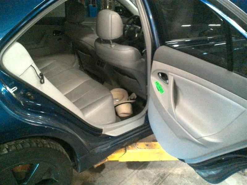 Espejo retrovisor Canada Market atenuación automática compatible con 09-14 MATRIX 297237 Foto 3 de 4