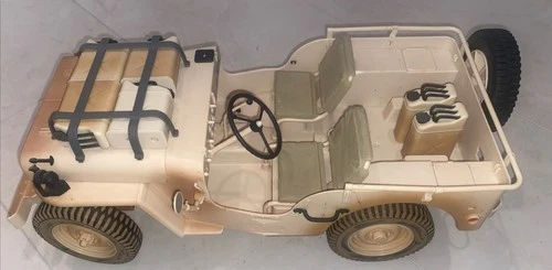 Hasbro 2002 Remake of  1941 Willys Jeep GI Joe Desert Patrol Vehicle Gas Cans