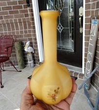 vintage unmarked FENTON Honey Amber FLORAL BARBER BOTTLE