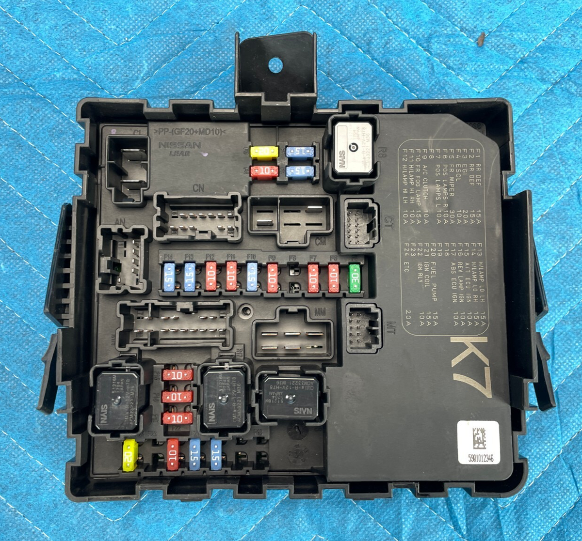 Infiniti QX80 5.6L Engine Room IPDM Fuse & Relay Block 284B7