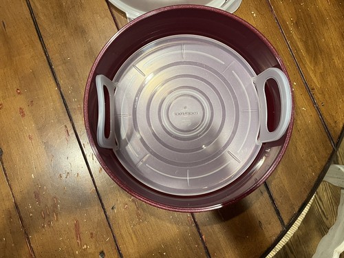 Lock & Lock Pie Carrier Clear Red Handle w/ Insert Round Container - Picture 4 of 6