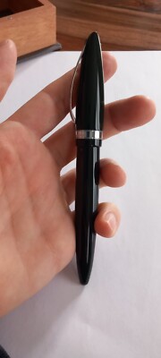 Pineider Egosphere Fountain Pen 18kt Nib Piston Filler (Stipula)