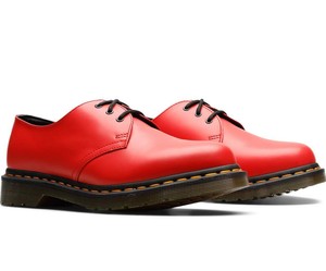 satchel red dr martens